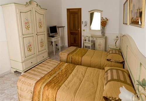 רומא B&B Cupido מראה חיצוני תמונה